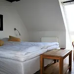 Rodkaergard 3*