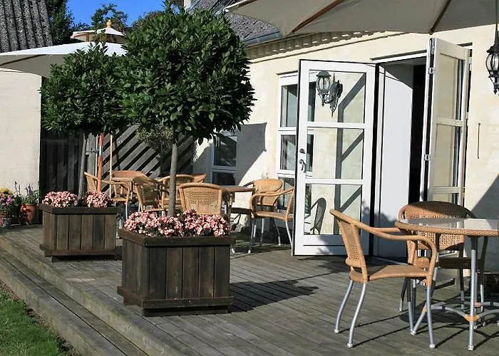 Rødkærgård Bed & Breakfast 3*